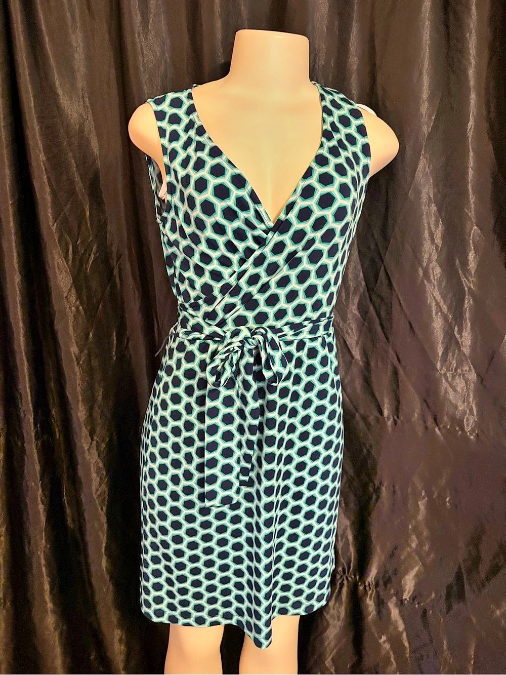 Donna Morgan Geometric Mini Dress in Green & Black Size 6P
